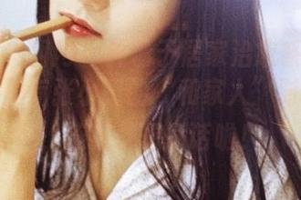 GIRLT果团网 - 钟情于居家治愈系？这免费图集里有张小喵的“和家人”对话，啧，连猫都想插话啦！