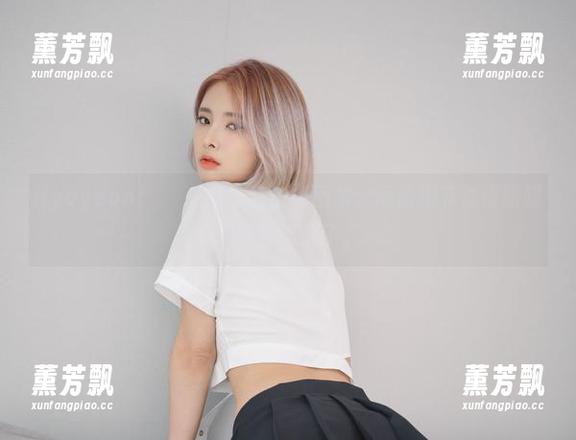 Hyoyeon(김효연)万圣节主题图集，高清细节看得眼睛都快挤出来了。