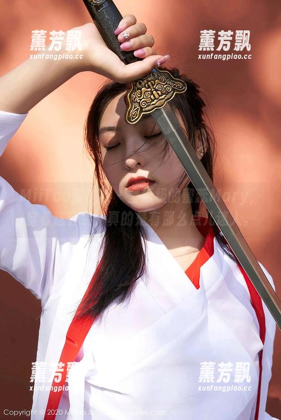 MiiTao蜜桃社 - 壁纸级的蜜蕊Mary，穿着这套装，真的是有那么点儿迷人。