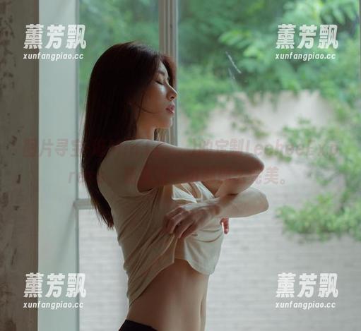 图片寻宝-逛Min.E(민이)的定制LeeheeExpress，感觉这一切都那么完美。
