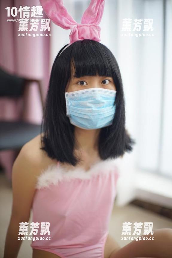 没有人不爱学院风：ROSI的嫩学妹制服图集，快来下载！