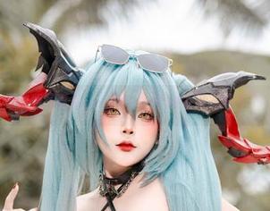 黑Saber恶魔版写真集——Sayo Momo又来搅局了！别眨眼！