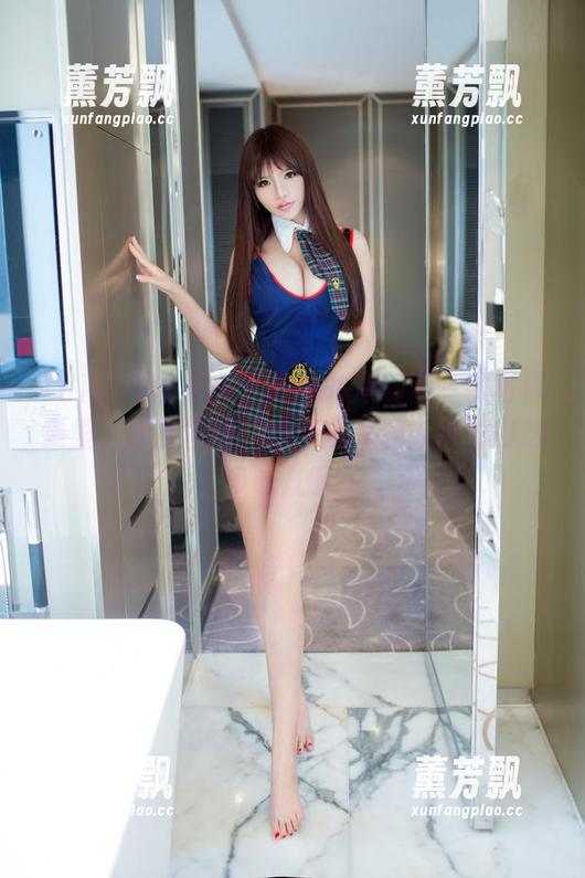 TuiGirl推女郎 - 最新的郑瑞熙丝袜写真集里，她那双腿，哎…总是让人不由得想多瞧几眼。