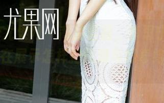 UGirls尤果网 - 高清至极，李思宁的红裙照像是在展示怎样把优雅与好奇结合起来。