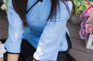 UGirls尤果网 - 颜爱泽粉色图集降临，下载时请确保你的设备心脏够强，毕竟色彩能让人窒息！