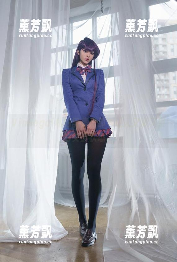 Vinnegal私拍图集：那个让人又爱又恨的女王状态。