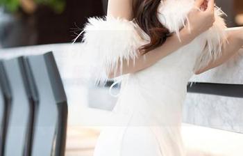 XIAOYU语画界 - 你见过杨晨晨Yome的自拍写真吗？果然，镜头下的她总有种魔力。