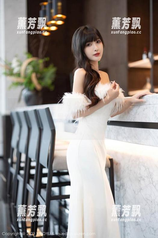 XIAOYU语画界 - 你见过杨晨晨Yome的自拍写真吗？果然，镜头下的她总有种魔力。