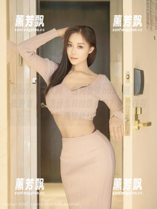 Xiuren秀人网-周慕汐baby Xiuren秀人网 - 当周慕汐baby遇上油亮效果,会是什么样的原图呢?直觉在召唤壁纸!