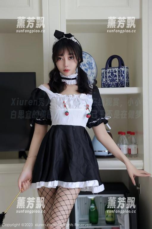 Xiuren秀人网-小小白思宜 Xiuren秀人网 - 圣诞节在线观赏,小小白思宜的美图让我怀疑自己是不是在做梦?