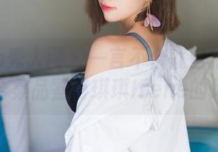 Xiuren秀人网 - 一言不合就自拍！快来免费合集品鉴萌琪琪Irene的风格。