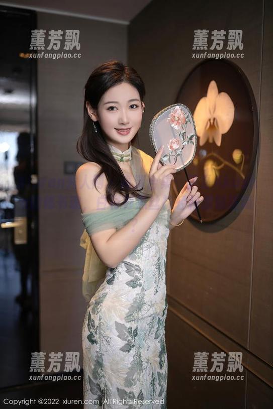Xiuren秀人网 - 高清合集：蓝夏Akasha的秘书魂，白衬衫黑丝袜轻松撩妹指南？