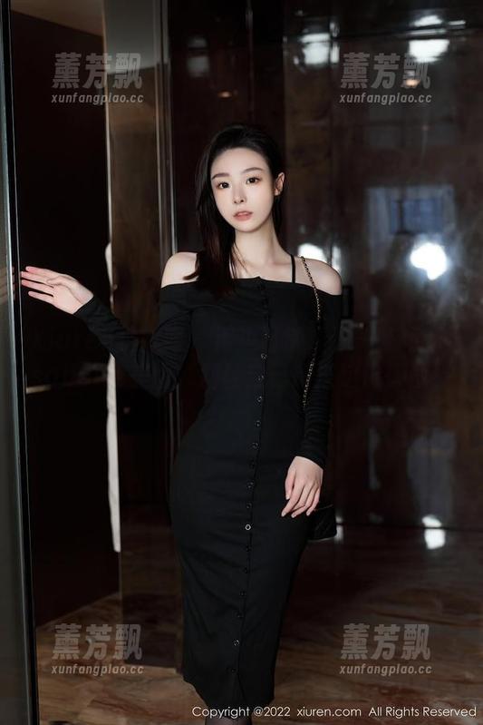 Xiuren秀人网 - 海边日常精选—陈巧蓓isabella美图，别让自己错过这份懒散！