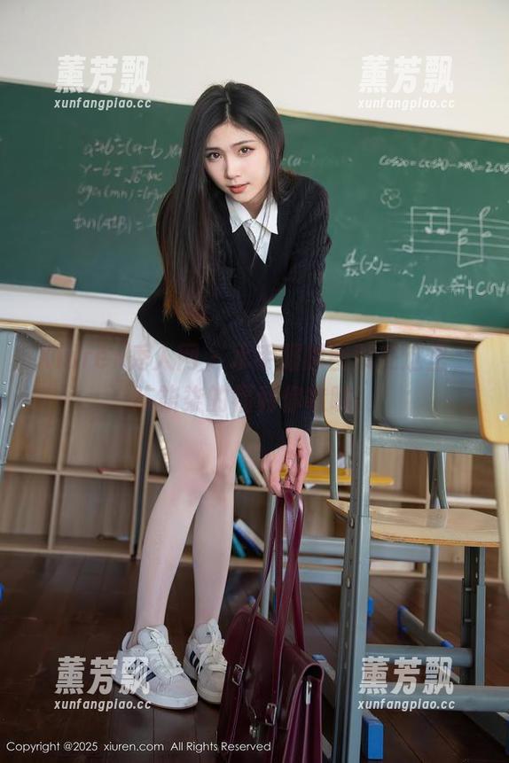 Xiuren秀人网 - 水手服原图就在这里，陈柒柒的福利你瞧瞧！