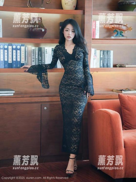 Xiuren秀人网 - 这是比基尼的另一种解读吗？麻吉小兔子的私拍套图总在我的脑海里转来转去。