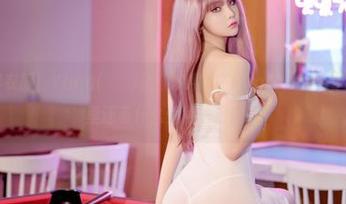 除了没穿衣服，Yuna(윤아)的“SAINTPhotolife–零二”原图里还有什么值得一提的？