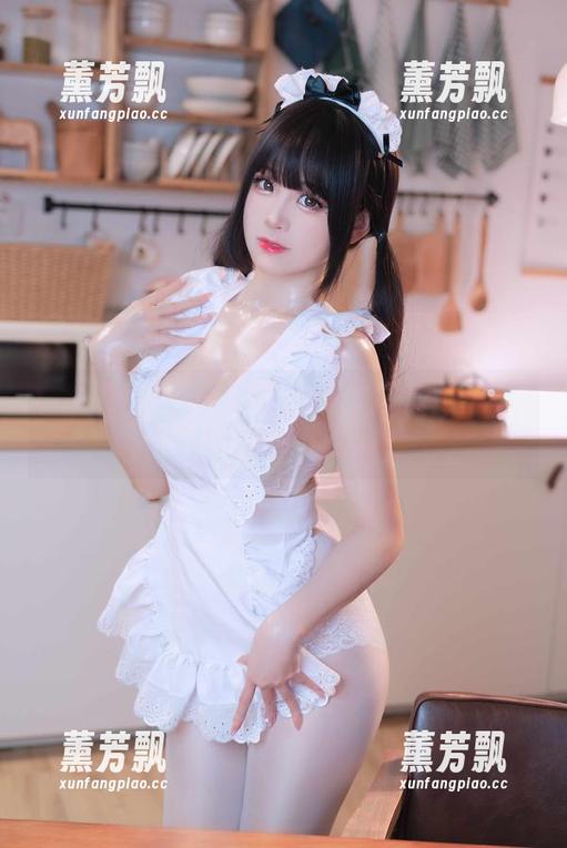 合集大公开！miko酱ww的原图我看了，温泉和吉他居然能这么搭？！