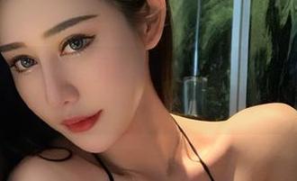 微密圈 - 原图抛出，不爱笑的赛琳你这是在撒糖吗？各种刺激，眼睛都要怀孕了。