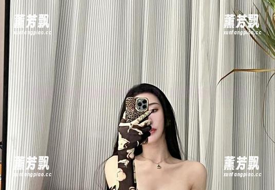 微密圈 - 不爱笑的赛琳的修女视角，精选更加迷人的作品