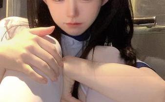 倦倦喵的白睡衣图包，分享你从未见过的‘迷糊’时刻！