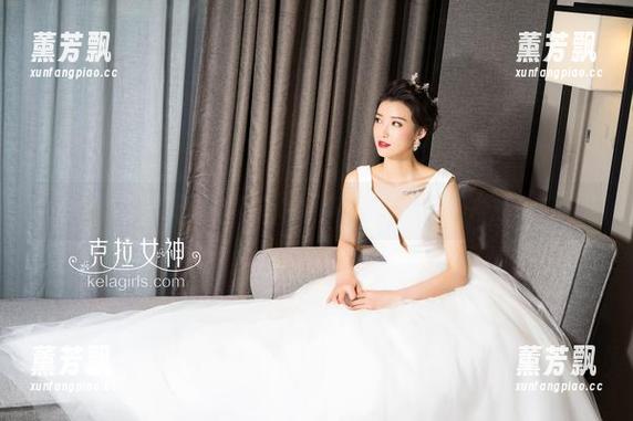 克拉女神 - 凌雪的长腿：看得人都想模仿的图库大集合！