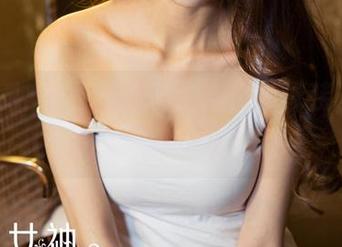 克拉女神 - 最新图册：瑞莎的泳装，我是不是该买票去海边了？