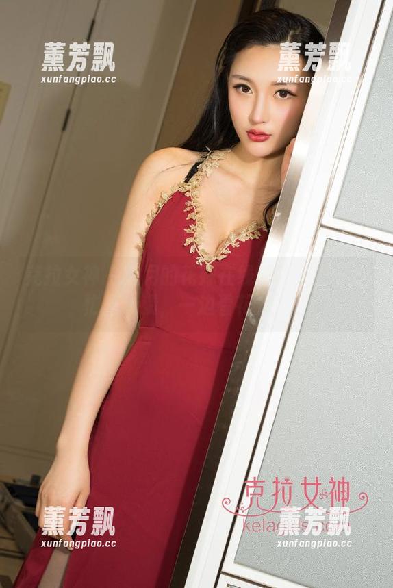 克拉女神 - 芝月的花嫁在线：让我们一边忙着崩溃，一边看花儿盛开