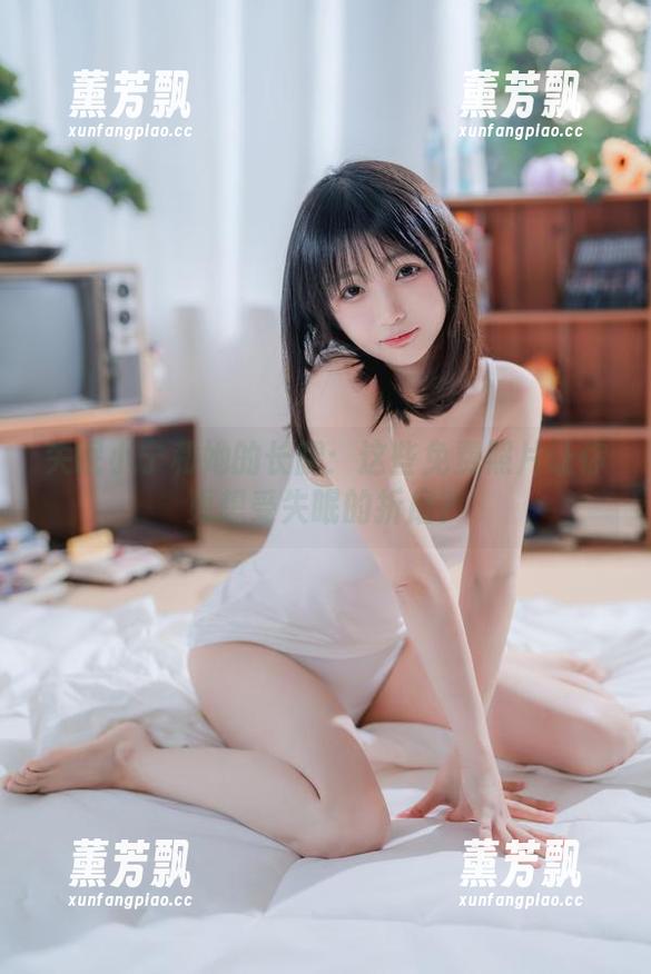 失眠小宁和她的长腿：这些免费照片让你更想受失眠的折磨？
