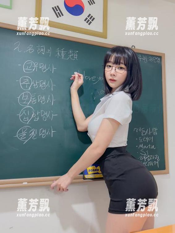 拯救你的衣橱：姜仁卿(강인경)蓝色吊带作品集资源分享