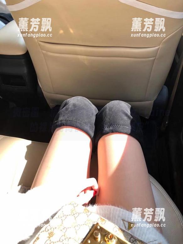 微密圈 - 精选原图拼图，小仙女ELaine的裸足时而优雅，时而“顽皮”
