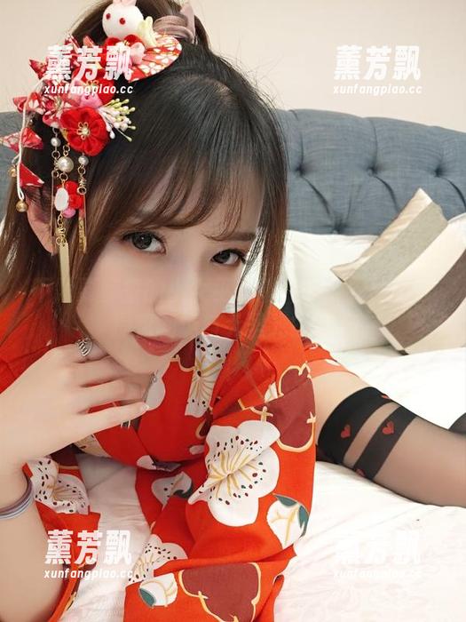 不需要标签的小女巫露娜：白衬衣的条纹提花剧场与无圣光的碰撞