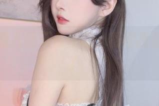 小小奶瓶儿的天台作品，看得我都有点懵了。