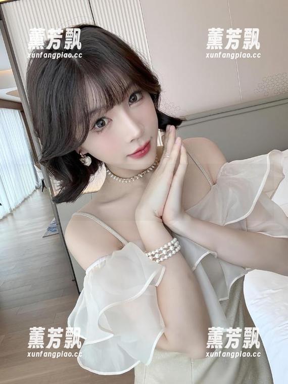 微密圈 - 永远忘不了她的身姿，下载徐莉芝的写真，放在心里炫耀