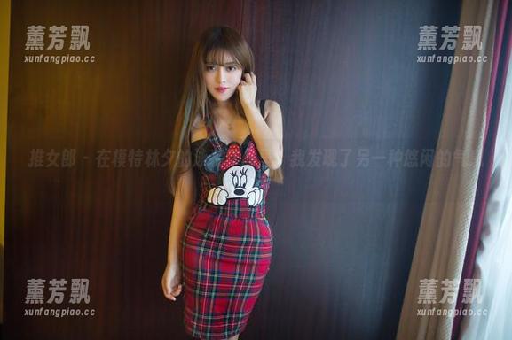 推女郎-模特林夕 推女郎 - 在模特林夕的泳装作品里,我发现了另一种悠闲的气息。
