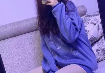 微密圈 - 提袜少女的泳装时光，福利写真让你沉迷