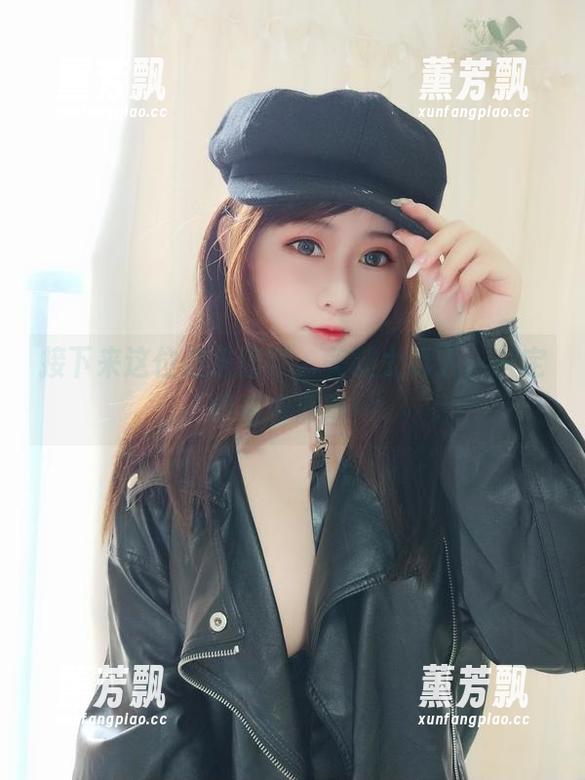 接下来这位是依酱吖，美腿太诱人，一定得看看原图！