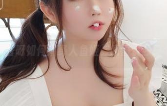 看是依酱呀如何演绎人鱼姬，原图资源是个谜！
