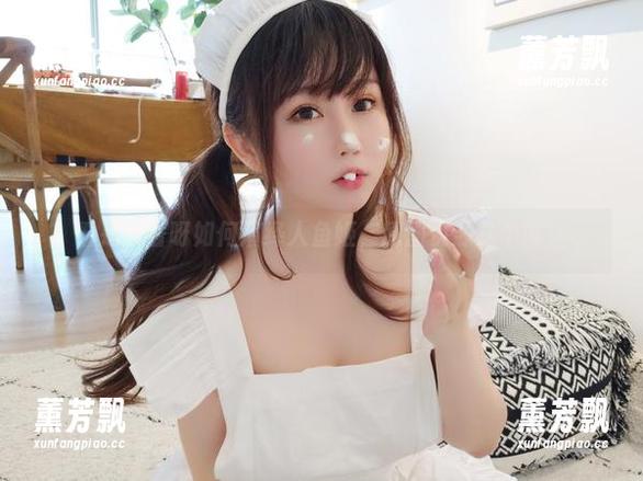 看是依酱呀如何演绎人鱼姬，原图资源是个谜！