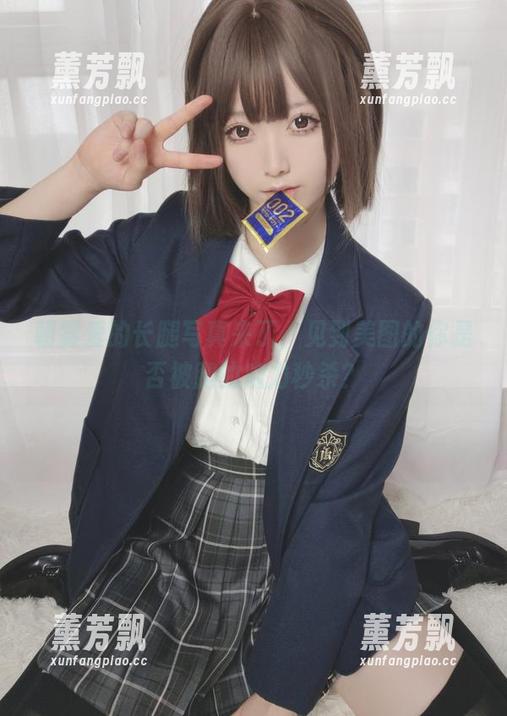 朝雾爱的长腿写真来了，见到美图的你是否被腿的魔力秒杀？