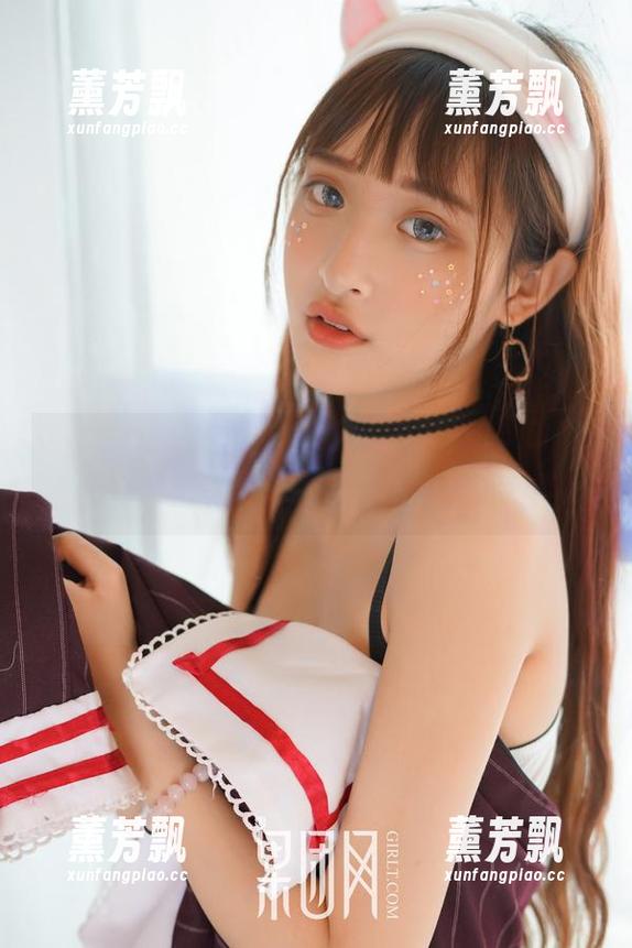 果团网 - 通灵儿的空中魅力：快来领略这组美图资源，轻轻一飞，梦都醒了！