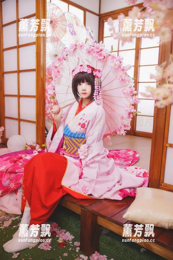 桜桃喵 玩转教室的新姿势,桜桃喵的更新图片太赞了!