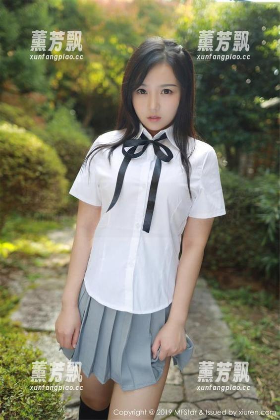 模范学院 - 精选美图来了：Ellie艾栗栗和她的‘肉丝’，真有趣，真有料！