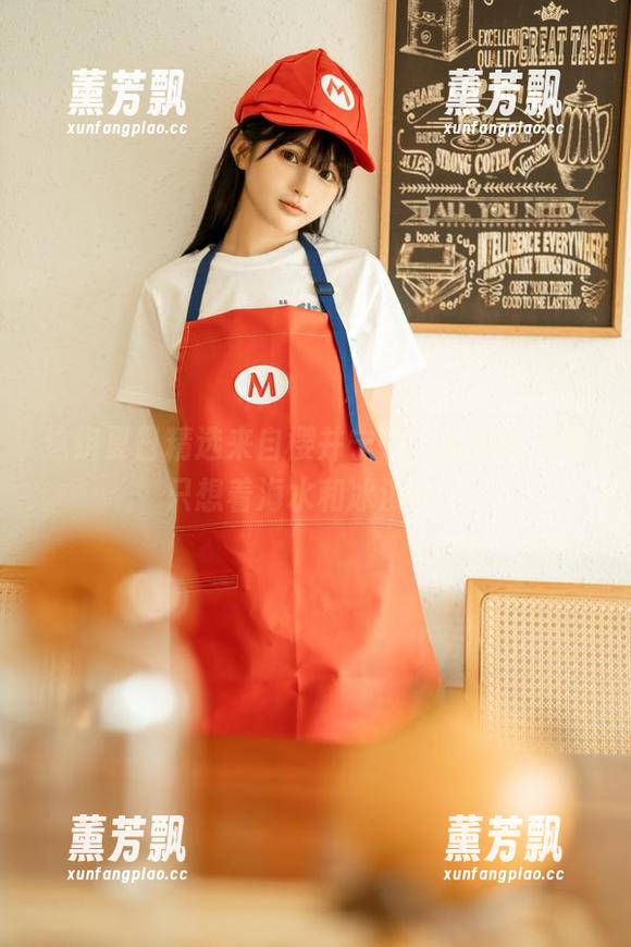 这组夏日精选来自樱井宁宁，我的脑袋里只想着海水和冰淇淋！
