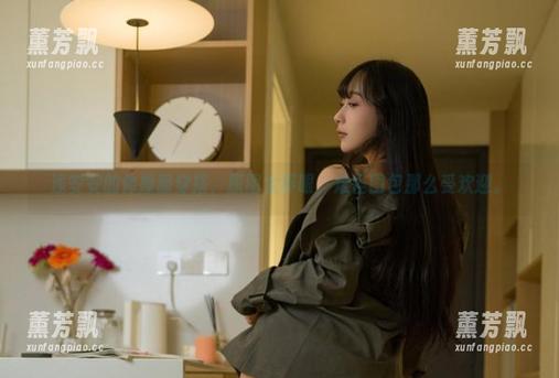 浅安安的体操服穿搭，原图太养眼，难怪图包那么受欢迎。