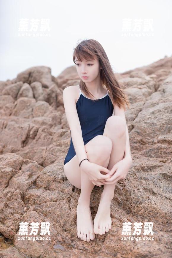 兔玩JK在黄昏中归来，祖木子的cos依旧撩人，资源买家秀走一波。