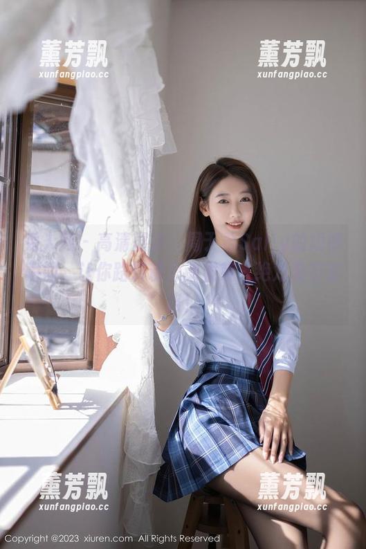 秀人网 - 高清展示：周于希Sally的短裤瞬间，让你路转粉心动发芽，绝对没有套路！