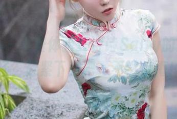 秀人网 - 免费体验夏诗诗Sally的女王气场，赶紧下载吧，不然后悔！