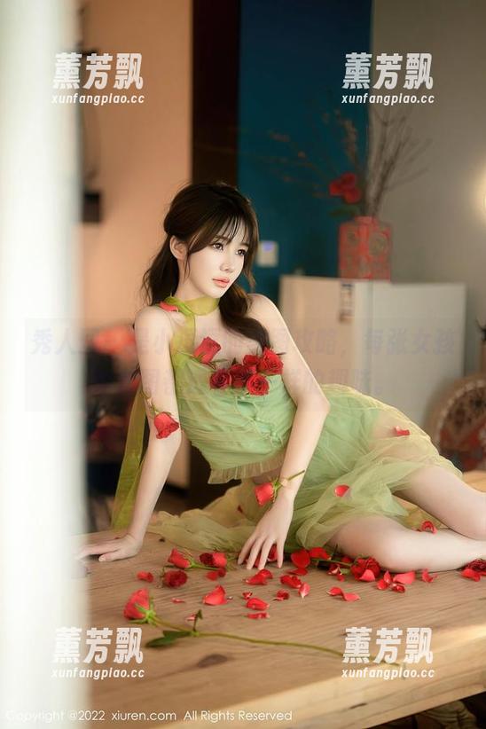 秀人网-是小逗逗 秀人网 - 是小逗逗的美图攻略,每张女孩的套图都透着不一样的趣味。
