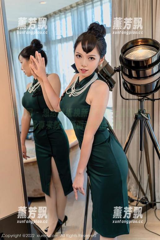 秀人网 - 想给壁纸换新衣？李七喜的修女写真来教你低调奢华的反叛！