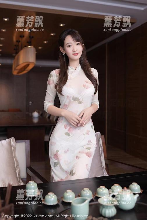 秀人网-灿宝 秀人网 - 在灿宝的户外图集中,定制的不止是风景,还有随机灵感!